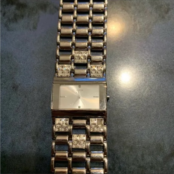 Guess Bracelet Watch - Picture 2 of 9